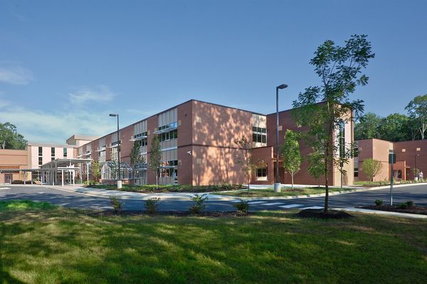 lucas-middle-hero[1]